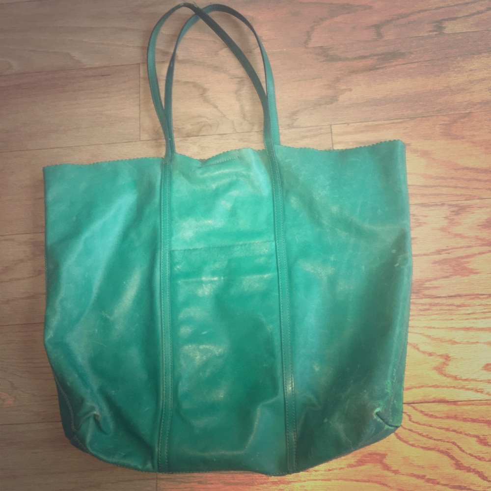 Banana Republic Tote Bag *Bonus wristlet
